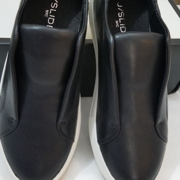 Shoes - Picture 4 of 4